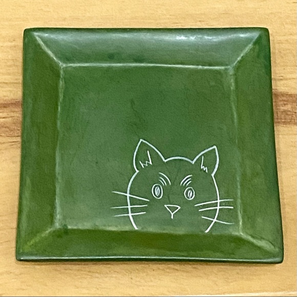 Green Cat Hand-carved Soapstone 4”X4” Square Trinket Dish - Picture 1 of 8
